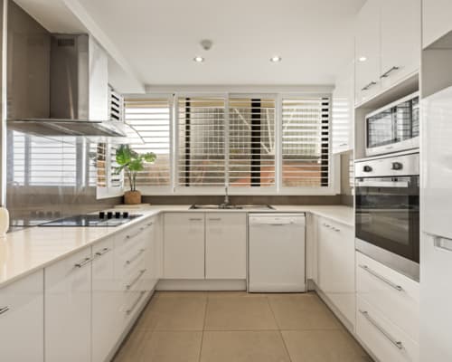 gold-coast-2-bedroom-ocean-view-apartment (18)