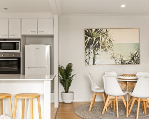 gold-coast-2-bedroom-ocean-view-apartment (5)