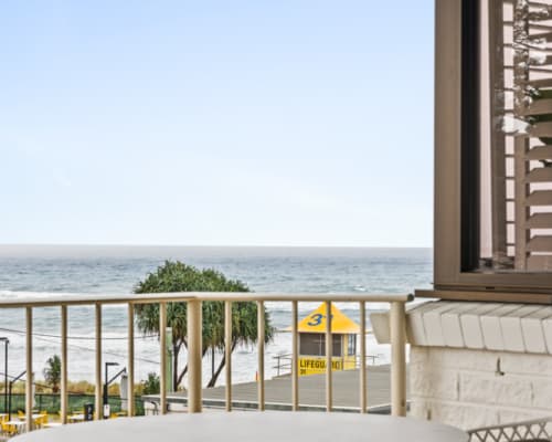 gold-coast-2-bedroom-ocean-view-apartment (7)